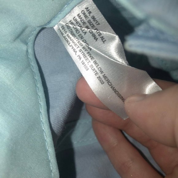 Closed Eyes hat - Picture 2 of 3